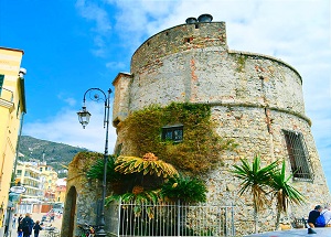 torrione di alassio veduta est